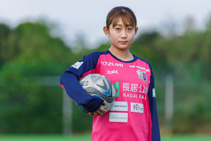 セレッソ大阪ヤンマーレディース 百濃実結香選手 サイン入り