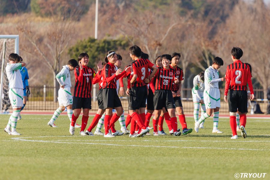 【写真ギャラリー】2023.12.30 第32回全日本高等学校女子サッカー選手権大会 1回戦 聖カピタニオ 2－1 星槎国際湘南