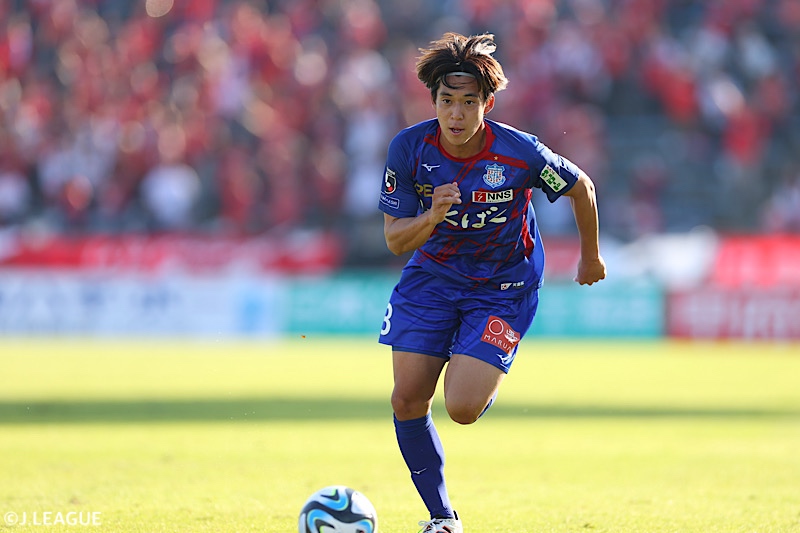 甲府DF三浦颯太、川崎Fへ完全移籍「ヴァンフォーレ甲府のなにもかもが大好きです」