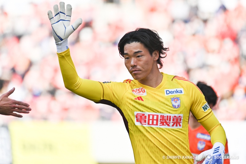 小島亨介