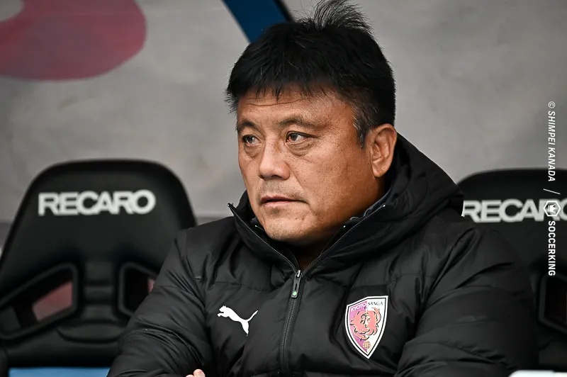 曺貴裁監督
