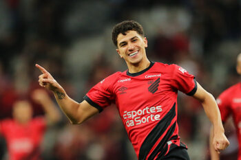 ヴィトール・ブエノ