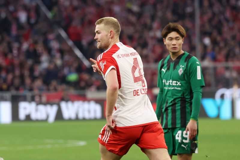 バイエルン、苦手なボルシアMG相手にシーズンダブル達成！ 福田師王は