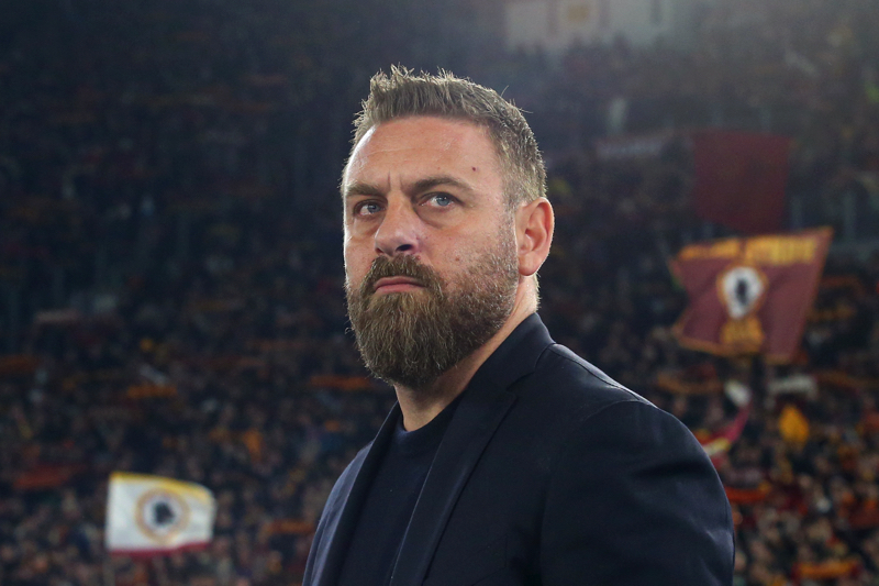デ・ロッシ監督、ELで対戦控えるブライトン指揮官に敬意「彼を天才だと思っている」