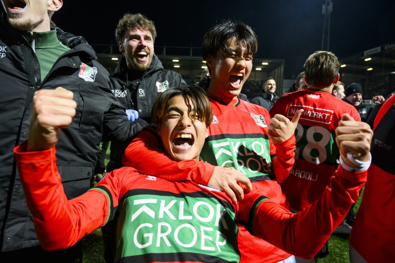 小川航基と佐野航大