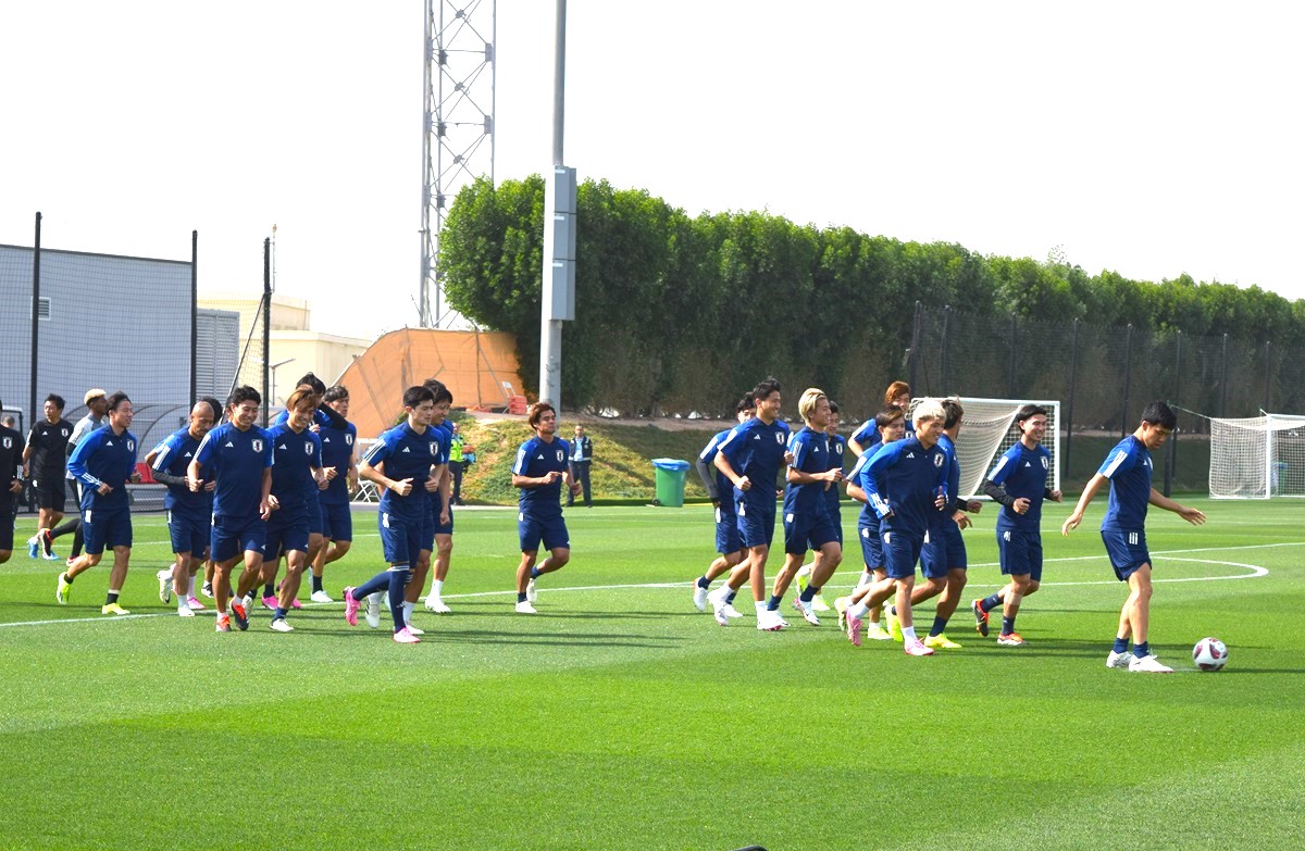 中2日のイラン戦へ日本代表が前日練習　離脱の伊東、負傷の旗手が不在