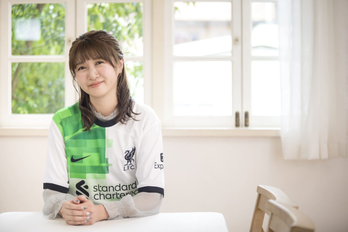 【Pocochaコラボグラビア】こじえりさん「”イクメン”長友選手がお気に入り。Pocochaでみんなに元気を発信したい！」
