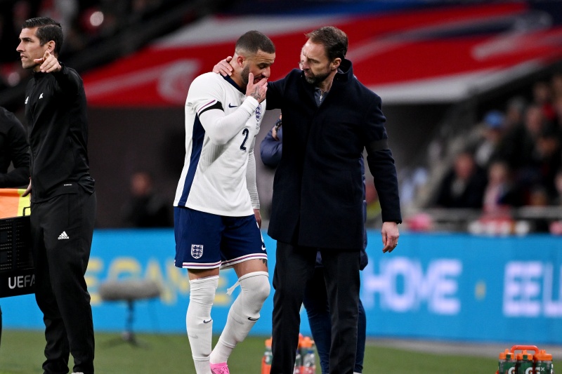 マンCにも不安材料…イングランド代表DFウォーカーが負傷交代に
