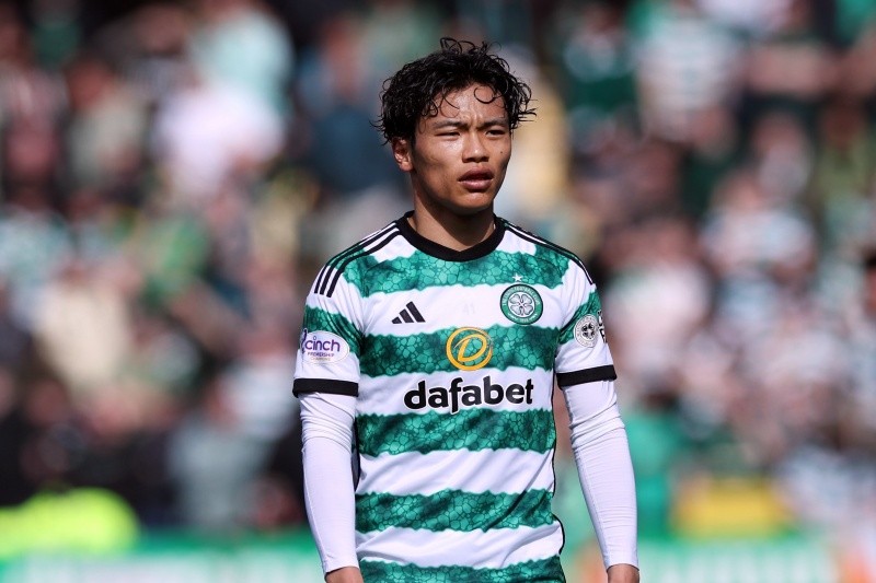 旗手怜央