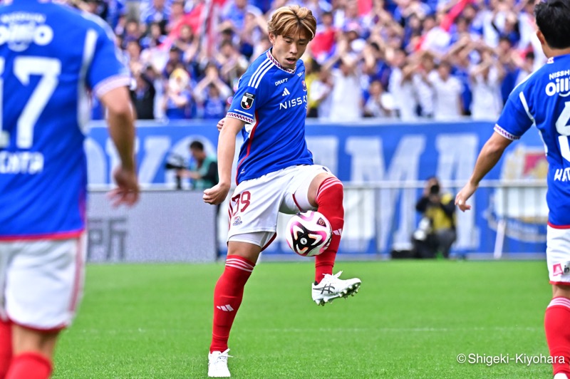 20240506 J1 Urawa vs YokohamaFM Kiyohara15(s)