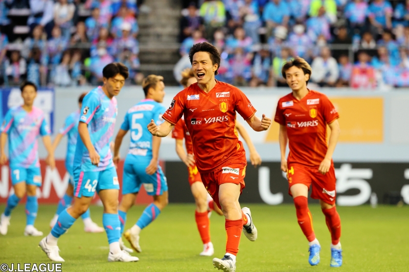 名古屋が2連勝！　稲垣祥＆倍井謙がゴール、退場者出した鳥栖に完封勝利