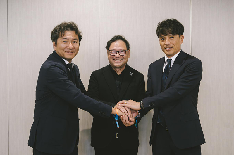 公益社団法人 日本プロサッカーリーグ（Jリーグ）野々村芳和チェアマン、DAZN Japan CEO笹本裕、公益財団法人日本サッカー協会（JFA）宮本恒靖会長