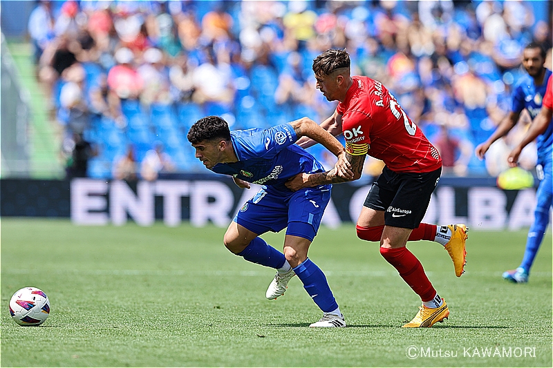 Please do not reproduce without prior permission.