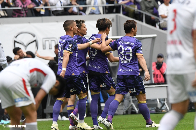 【写真ギャラリー】2024.5.6 明治安田J1リーグ第12節 サンフレッチェ広島 2－3 名古屋グランパス