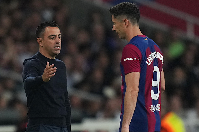 2位返り咲きに「良い試合をした」…シャビ監督、交代に不満げなレヴァンドフスキにも言及「怒りは理解できる」