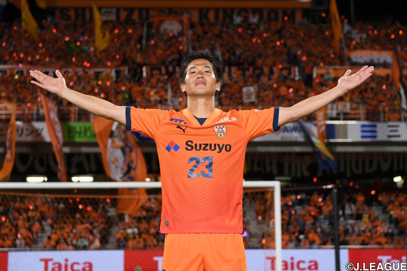 北川航也