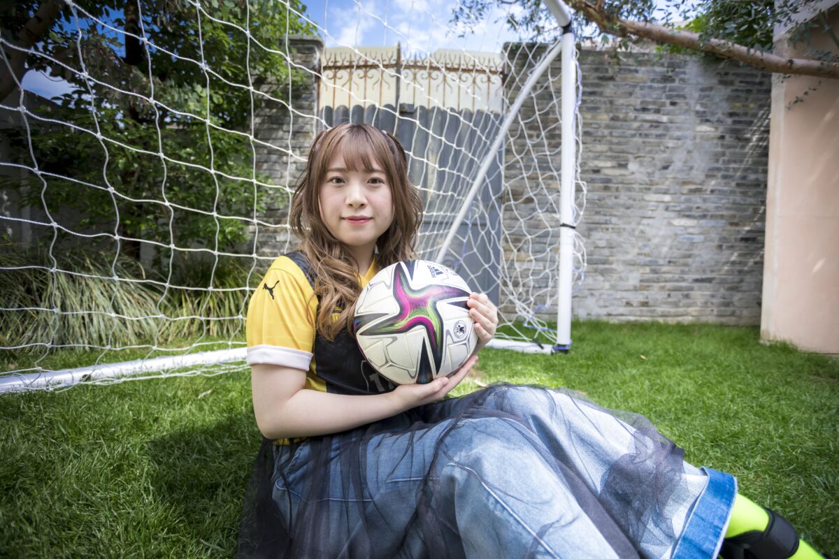 【Pocochaコラボグラビア】cocoちゃさん「好きな選手はレヴァンドフスキ。スタジアムでJリーグ観戦をしてみたい！」