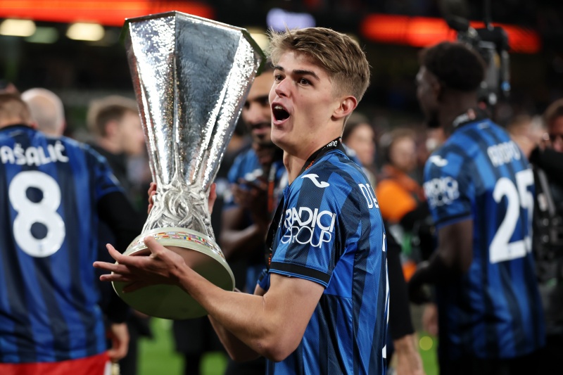 アタランタ、デ・ケテラーレの買取OP行使を発表！ ミランからの完全