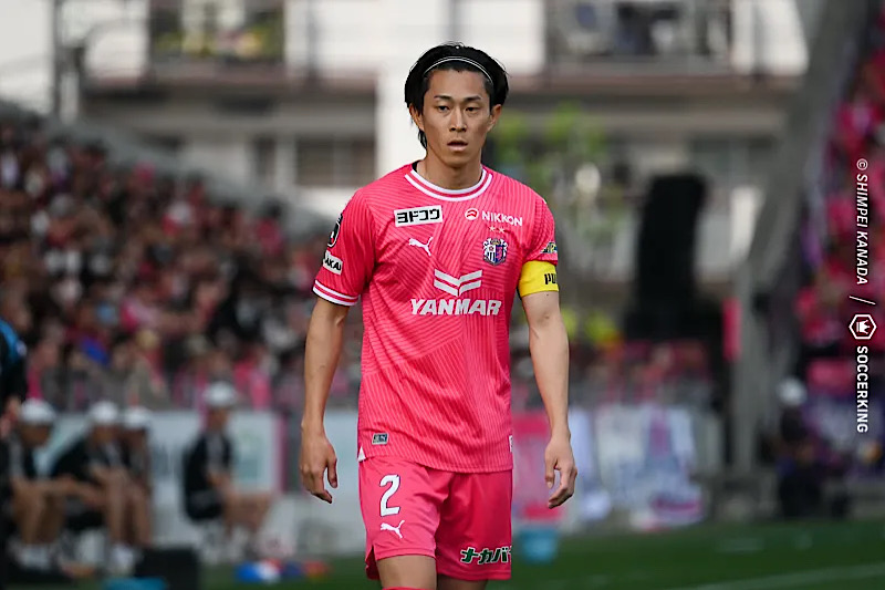 写真・1枚目】日本代表DF毎熊晟矢、オランダ1部AZへの移籍が正式発表