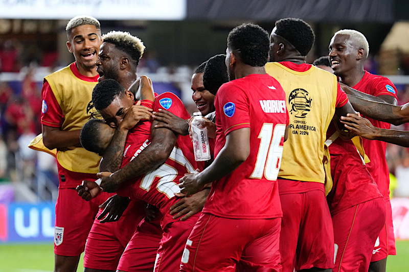パナマ代表がコパ・アメリカ決勝T進出！　ボリビア代表に3発快勝で自力突破