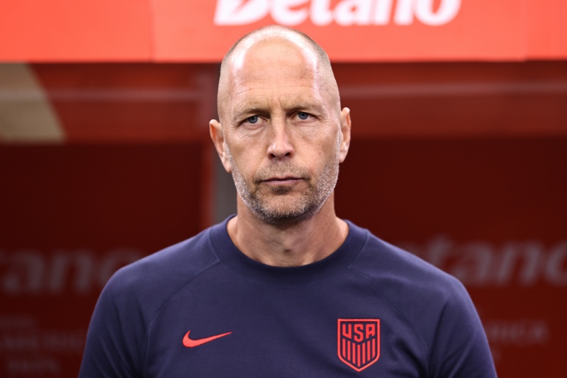 グレッグ・バーホルター監督