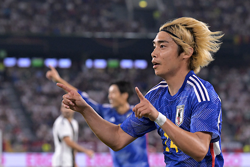 伊東純也