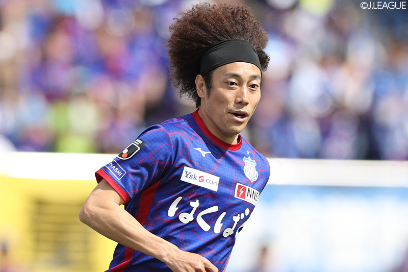 「天皇杯優勝もACLも経験して…」400試合出場達成の三平和司が抱く甲府での次なる“夢”「できていないのはJ1昇格だけ」