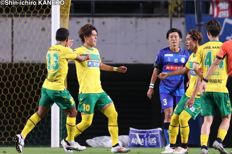 2位清水vs3位長崎はドロー決着…首位・横浜FCは4発逆転勝利で16戦無敗／J2第30節
