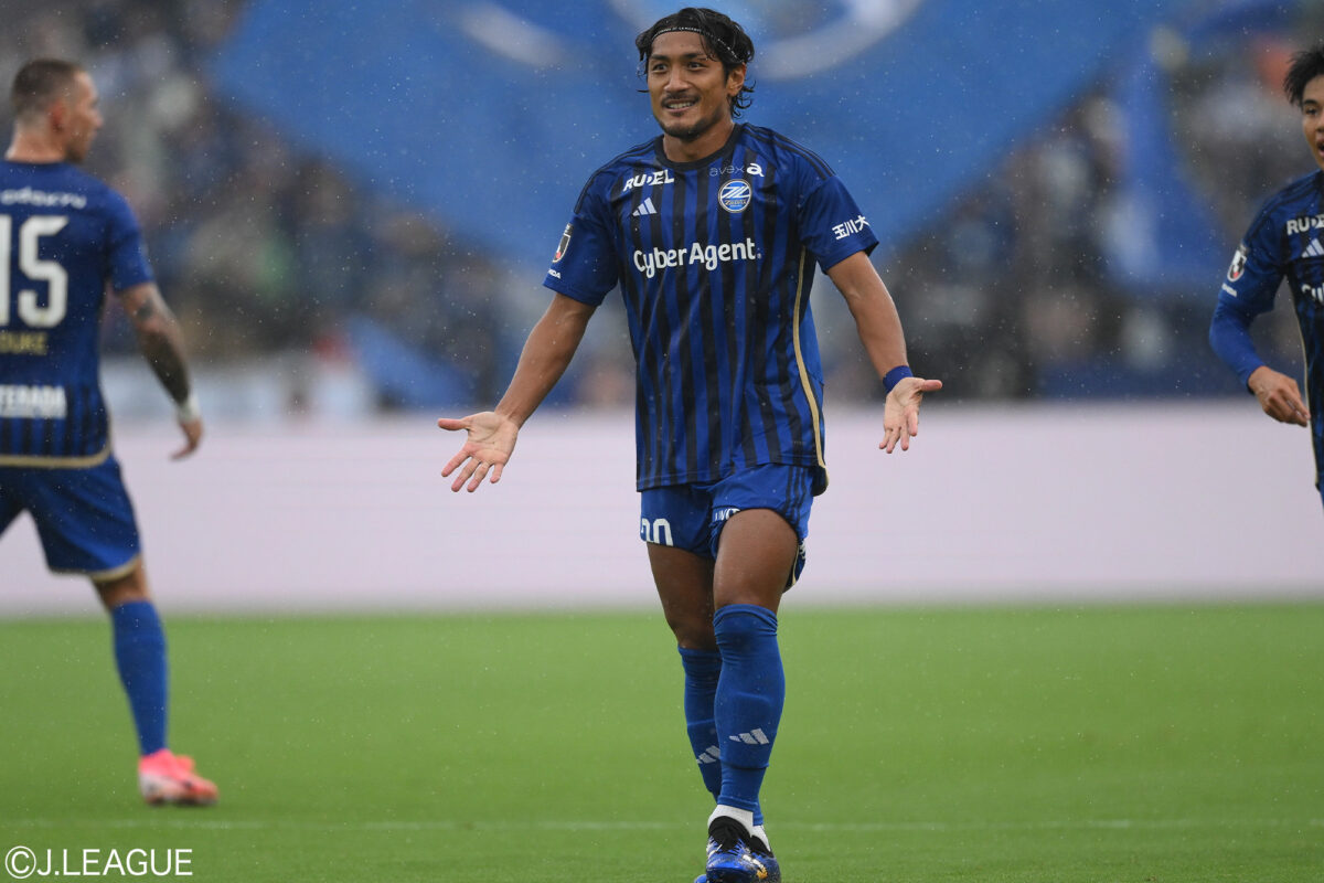 【インタビュー】J1フィールドプレイヤー最年長、最終盤で光る40歳FW中島裕希の存在感「ゼルビアをもう一度引き上げたい」