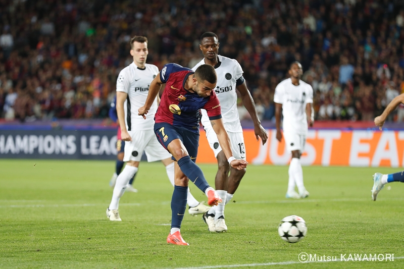 Barcelona_YoungBoys_241001_0026_