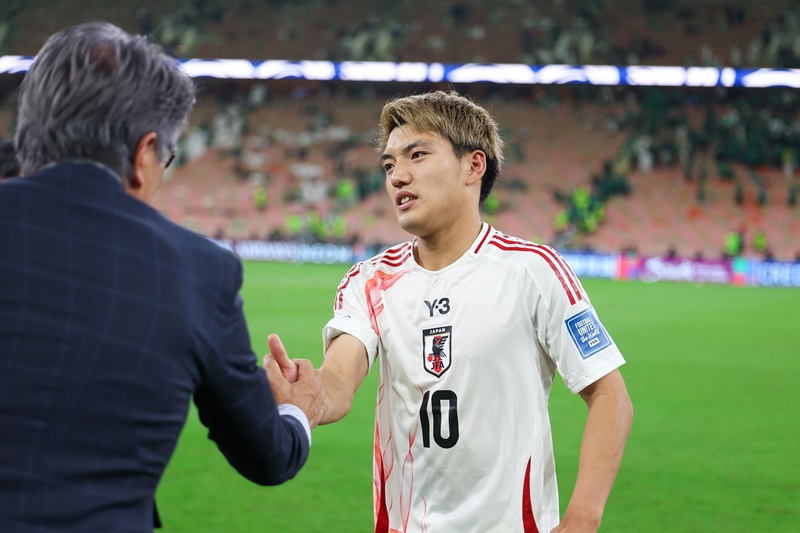 堂安律