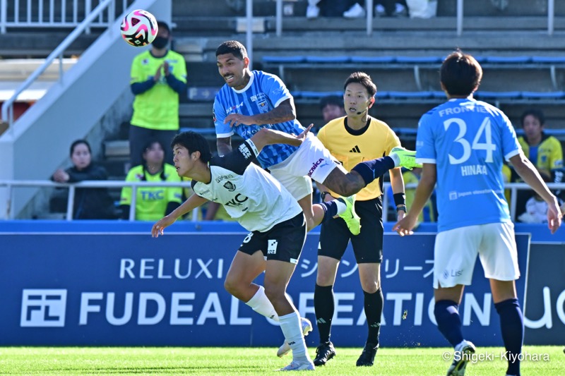 20241103 J2 YokohamaFC vs Tochigi Kiyohara19(s)