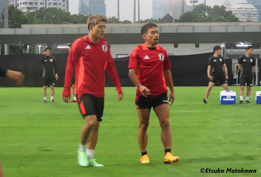 日本代表、インドネシア初日は6人で始動　長友は「ハリウッドスターの気分」と現地サッカー熱を称賛