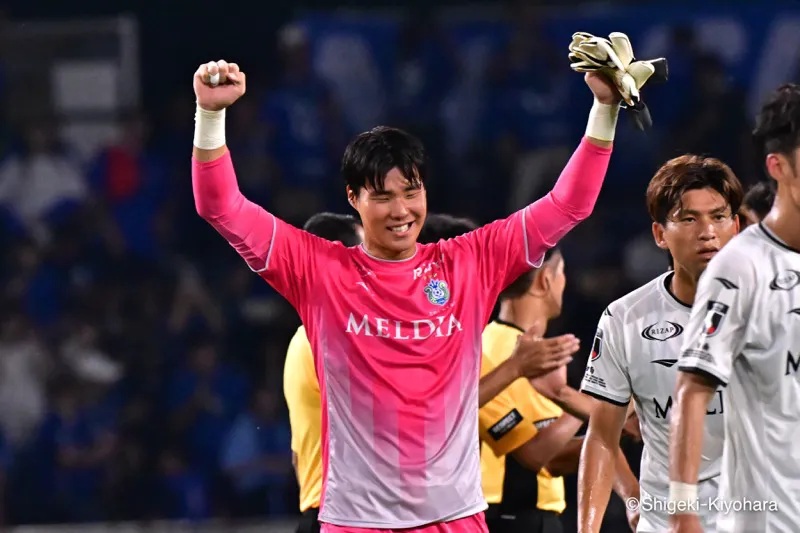 湘南、韓国代表GKソン・ボムグンが全北現代へ完全移籍「2年間の