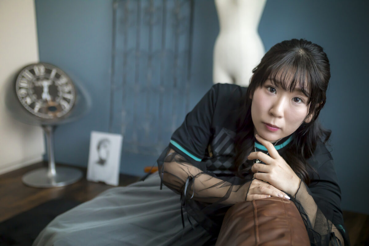 【Pocochaコラボグラビア】YUKAさん「ライブ配信でサッカー勉強中！　これからも『一日一笑』でみんなと一緒に楽しみたい」