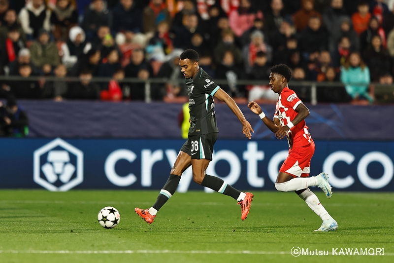 Girona_Liverpool_241210_0020_