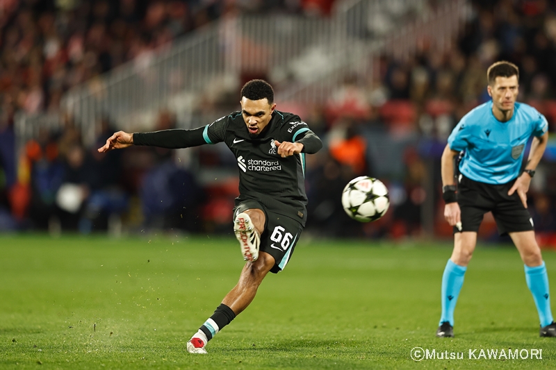 Girona_Liverpool_241210_0044_