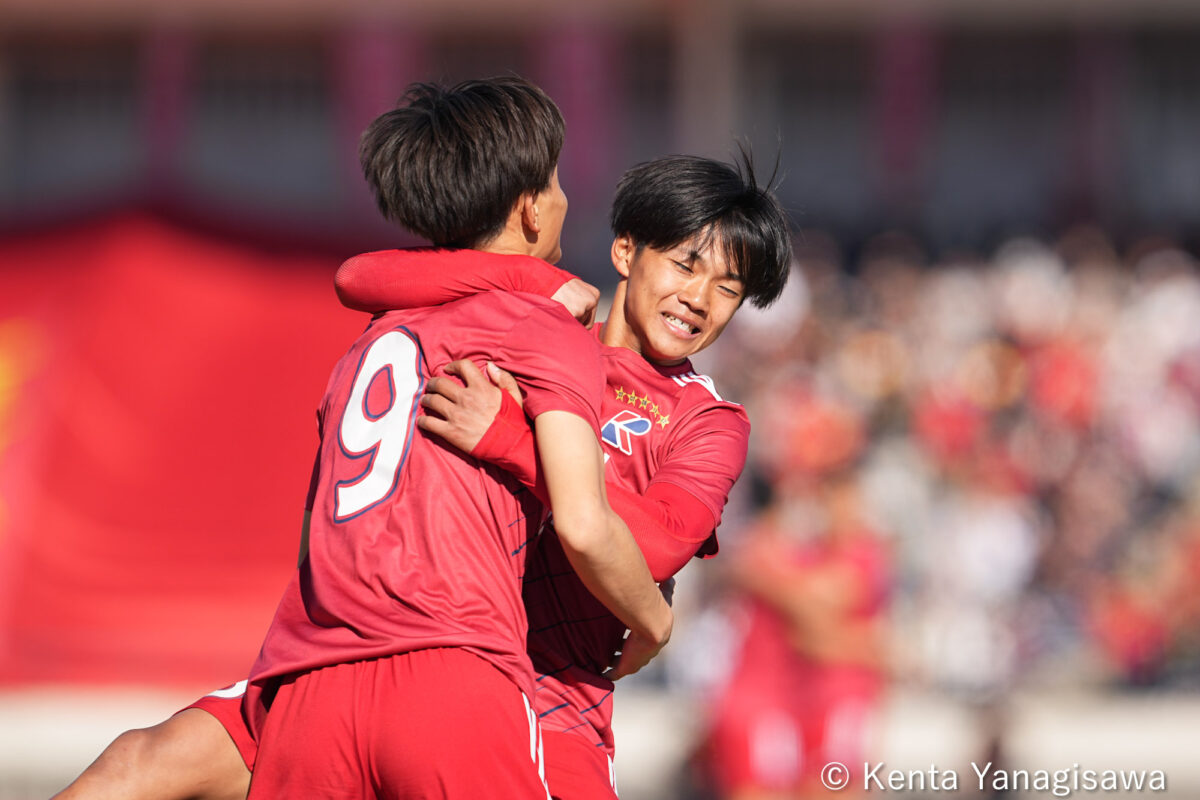 松本＆亀田のJ内定2名を擁す流通経済大柏が快勝発進！　大量5得点で佐賀東を下す