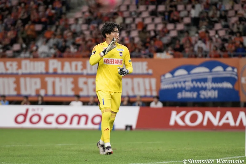 小島亨介