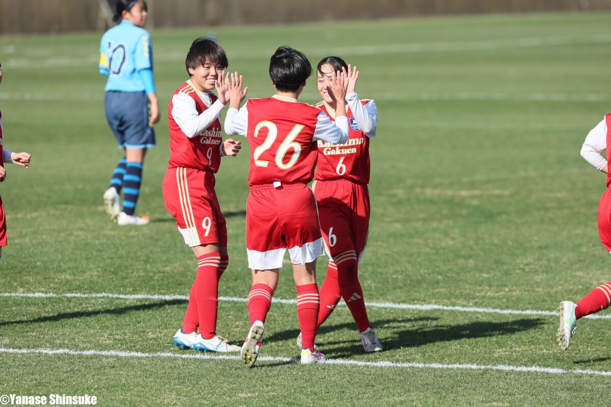 【写真ギャラリー】2024.12.30 第33回全日本高等学校女子サッカー選手権大会 2回戦 鹿島学園高校 14－0 松山東雲高校