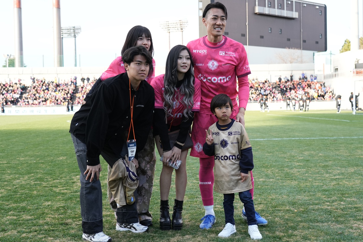 オウンゴールからPKまで演出満載の引退試合 黄金世代のGK南雄太が伝えたかったこと | サッカーキング
