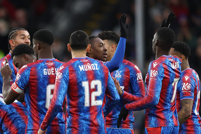 クリスタル・パレス　FAカップ決勝選手用ジャケット kamada-cup.jpg