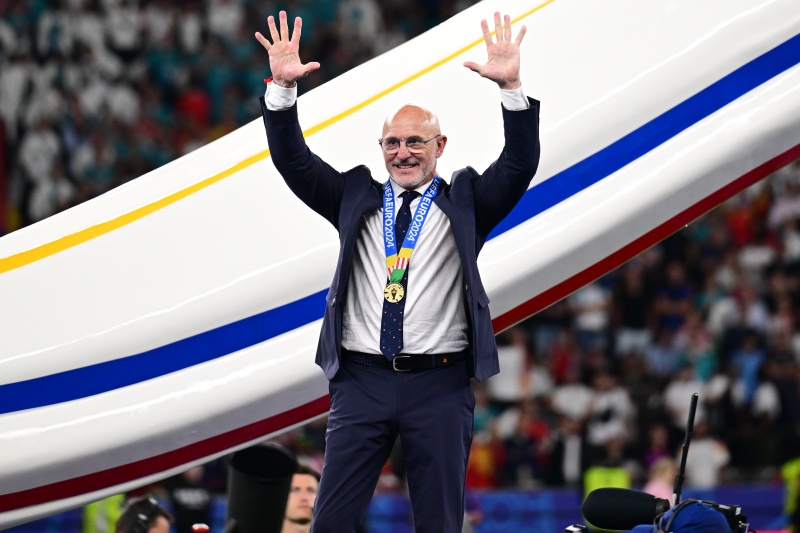 ルイス・デ・ラ・フエンテ監督