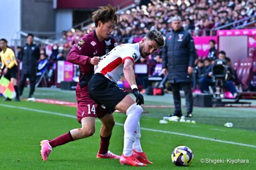 20240215 J1 Kobe vs Urawa Kiyohara49(s)