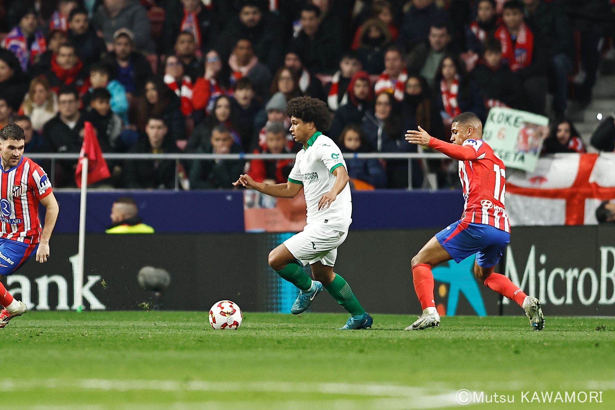 Please do not reproduce without prior permission.