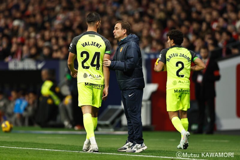 Please do not reproduce without prior permission.