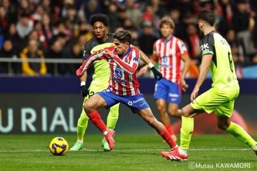 Please do not reproduce without prior permission.