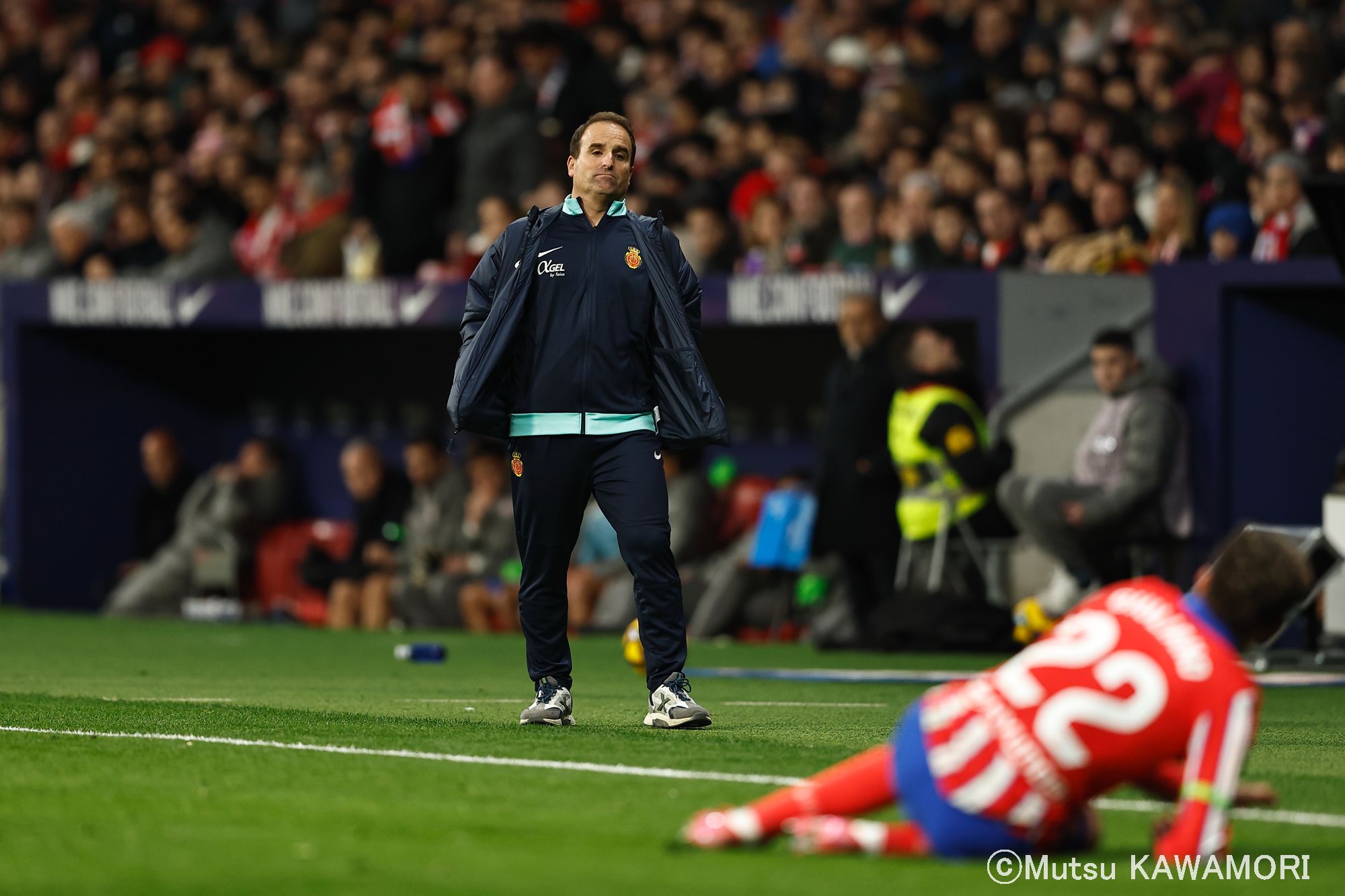 Please do not reproduce without prior permission.