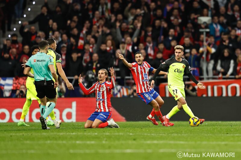 Please do not reproduce without prior permission.