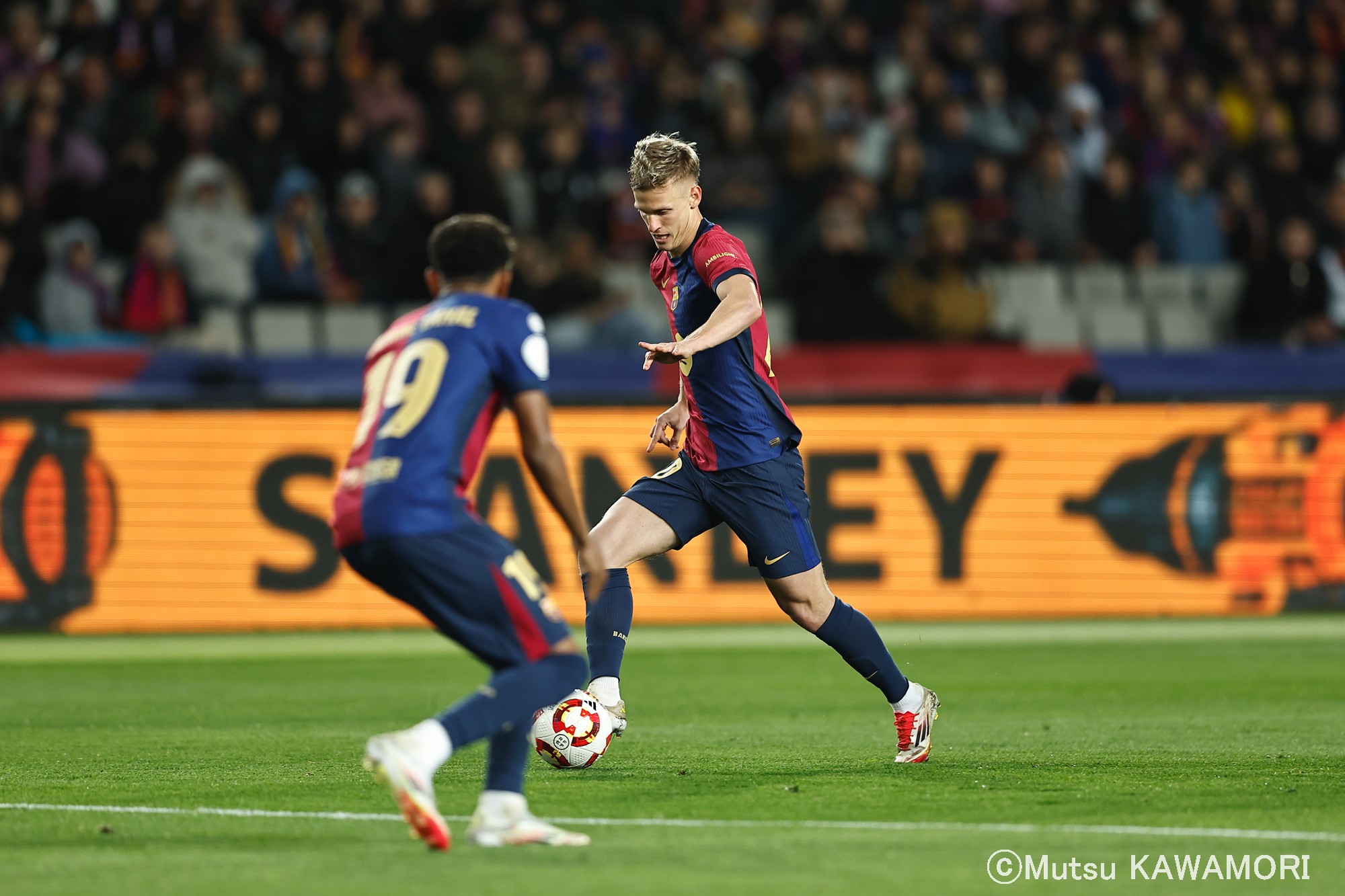 Please do not reproduce without prior permission.